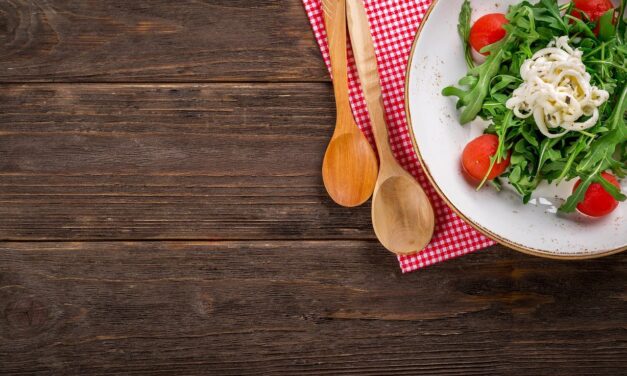 Quelle est la différence entre une diététicienne et une nutritionniste ?